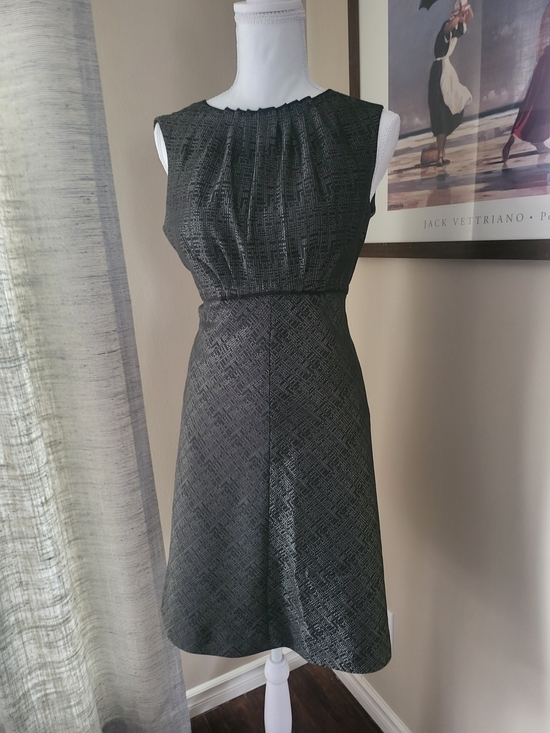 Anne Klein Dresses & Skirts - Anne Klein - Sleeveless Textured Fit & Flare Dress - Charcoal Grey/Black